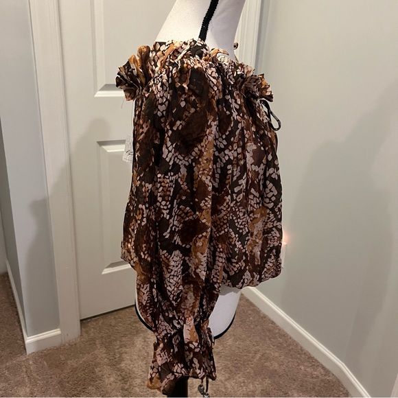 Tan and Brown Ruffled Tie Front Crop Blouse - Picture 6 of 11